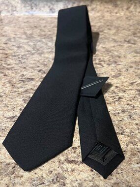 *NWT* {CLUB MONACO} Billie Tie, BLK, O/S